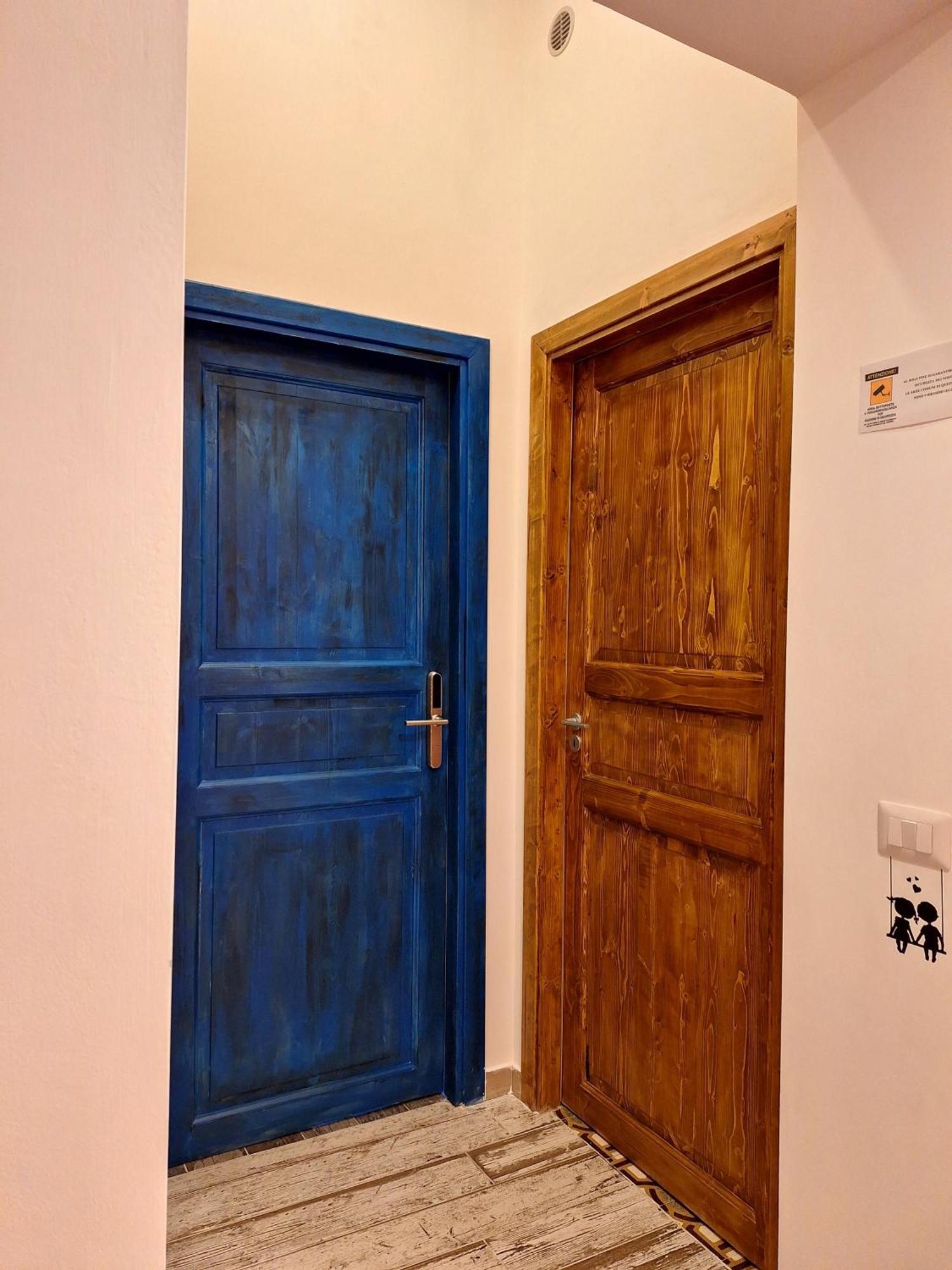 Alloggio in famiglia La Casa Di Luale E Zoe Napoli
