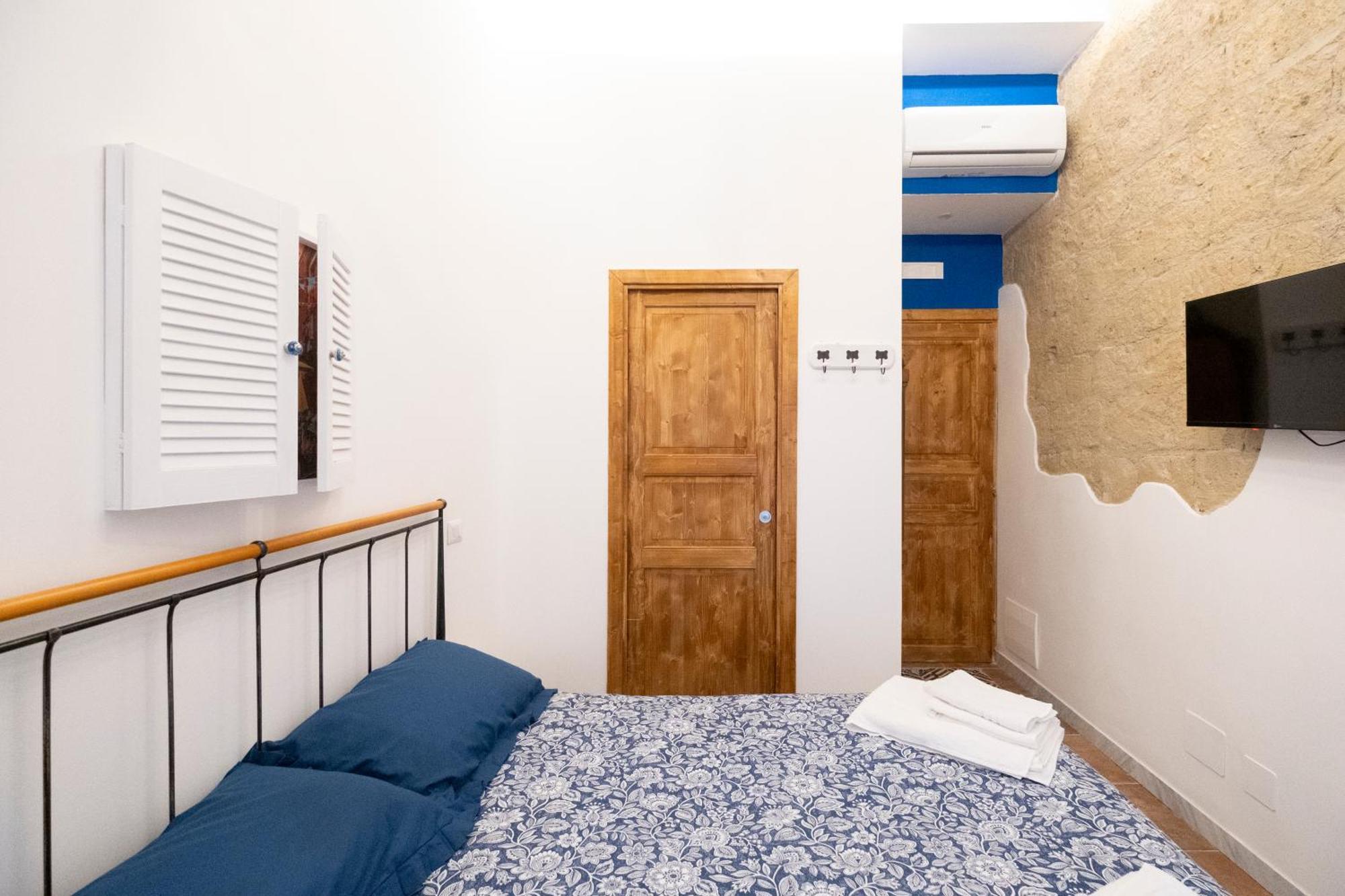 Alloggio in famiglia La Casa Di Luale E Zoe Napoli